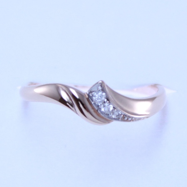 Кольцо из красного золота с бриллиантами